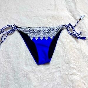 Relleciga Bikini Bottom